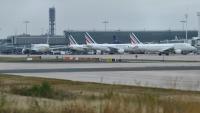 Des avions de la compagnie Air France sur le tarmac de l'aéroport de Roissy-Charles de Gaulle, le 16 septembre 2022 