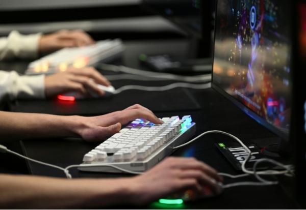 Jeux vidéo et mineurs: "Il n'est pas justifié de créer une panique morale", estime une experte