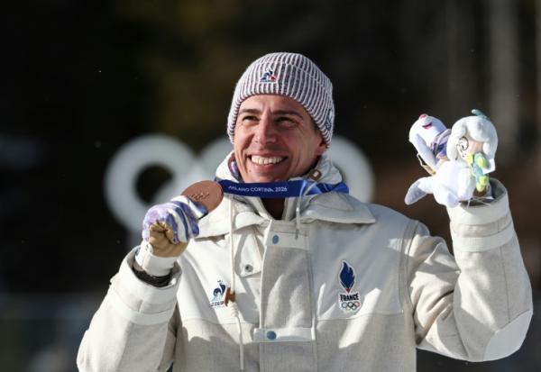 Quentin Fillon Maillet médaillé de bronze de la la mass-start lors des Jeux de Milan Cortina, le 20 février 2026 à Anterselva