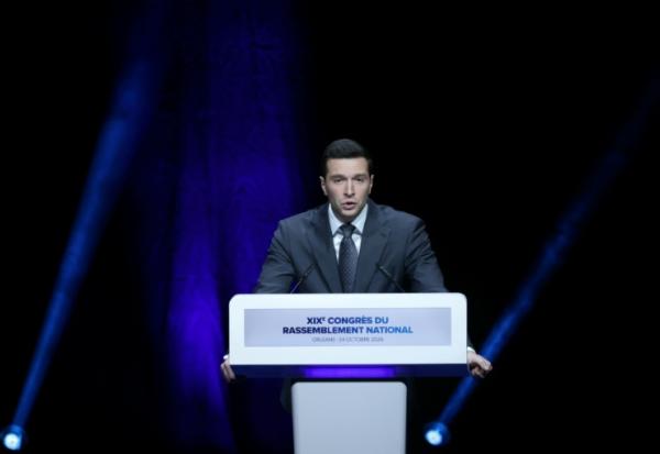 Le président du Rassemblement national (RN) Jordan Bardella lors du congrès de son parti, le 24 octobre 2026 à Orléans 