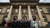 Des magistrats et des avocats rassemblés devant le palais de justice de Paris lors d'une journée d'action pour s'opposer au projet de loi SURE, le 29 juin 2026