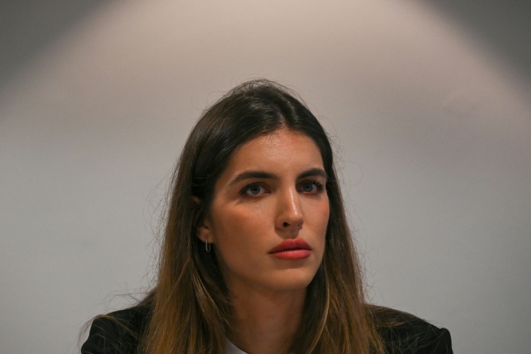 Camilla Fabri, l'épouse d'Alex Saab, un homme lige de Nicolas Maduro, lors d'une conférence de presse à Caracas, le 16 mars 2023