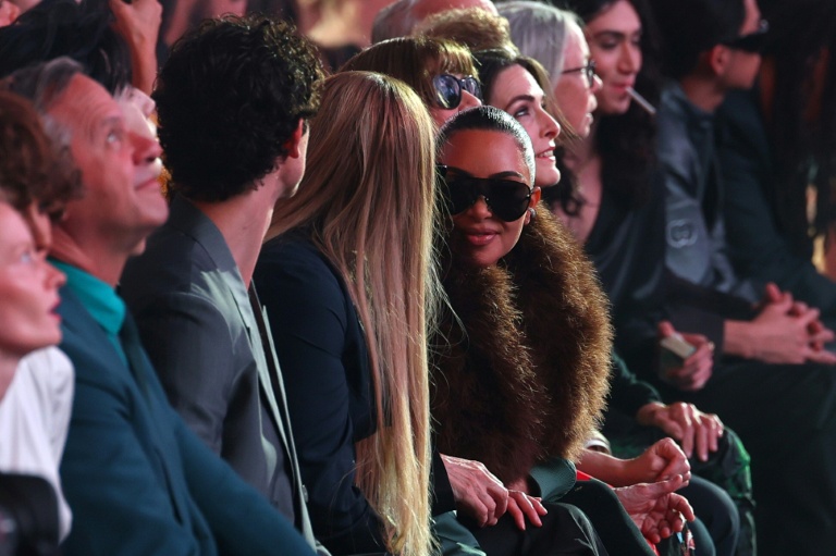 L'influenceuse américaine Kim Kardashian lors d'un défilé à Times Square, à New York, le 16 mai 2026