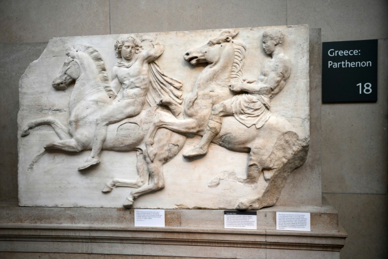 L'un des marbres du Parthénon, également connus sous le nom de marbres d'Elgin, au British Museum de Londres, le 9 janvier 2023