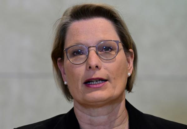 La ministre de la Justice allemande, Stefanie Hubig, le 8 février 2026 à Berlin
