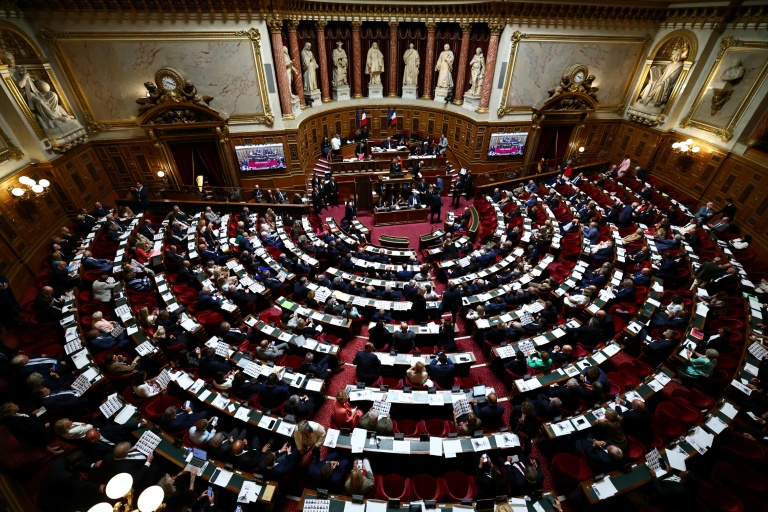 Le Sénat examine l'avenir de l'encadrement des loyers, dont l'expérimentation plébiscitée par de nombreux maires et associations est censée se terminer le 24 novembre