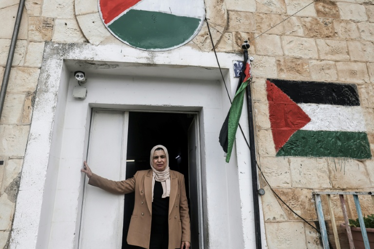 Aisha Khatib, directrice de l'école des jumeaux Ahmad et Mohammad, le 10 février 2026 à Naplouse, en Cisjordanie occupée