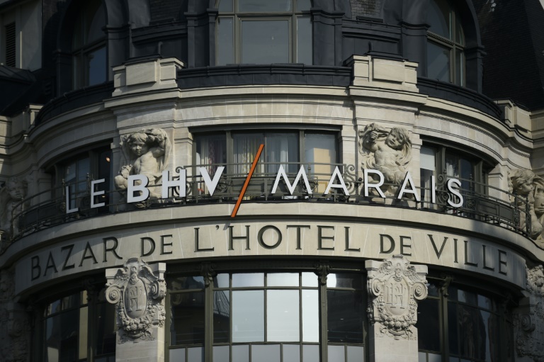 La Banque des territoires a annoncé mercredi avoir mis fin aux négociations entamées pour le rachat des murs du BHV avec son exploitant la Société des grands magasins (SGM), invoquant