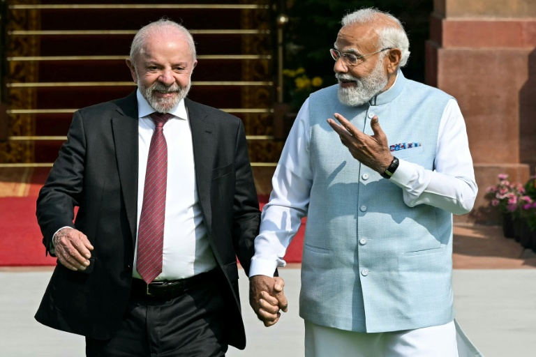 Le président brésilien Luiz Inacio Lula da Silva et le Premier ministre indien Narendra Modi à New Delhi, le 21 février 2026