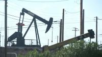 Un derrick à pétrole de Chevron à Bakersfield en Californie en novembre 2016