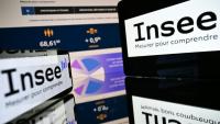Vue d'écrans affichant le logo de l'Insee, le 8 septembre 2025 à Toulouse (Haute-Garonne)