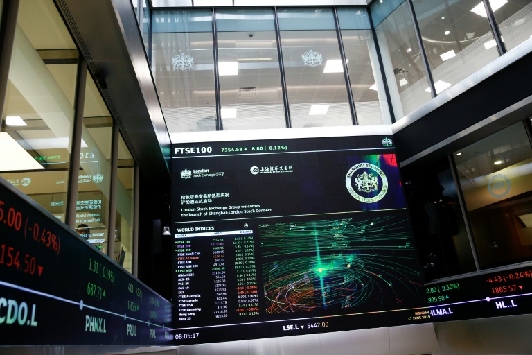Un écran dans la bourse de Londres, le 17 juin 2019