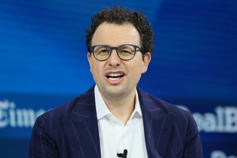 Le cofondateur d'Anthropic Dario Amodei, ici le 3 décembre 2025 à New York, a prédit récemment que près de la moitié des emplois de cols blancs pourraient disparaître dans les cinq prochaines années.