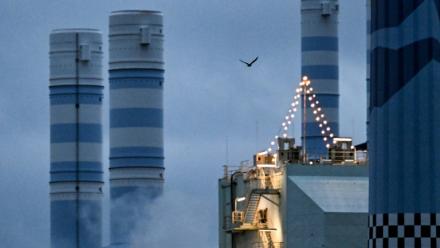 Zone industrielle abritant des usines chimiques à Francfort-sur-le-Main, dans l'ouest de l'Allemagne, le 8 décembre 2025