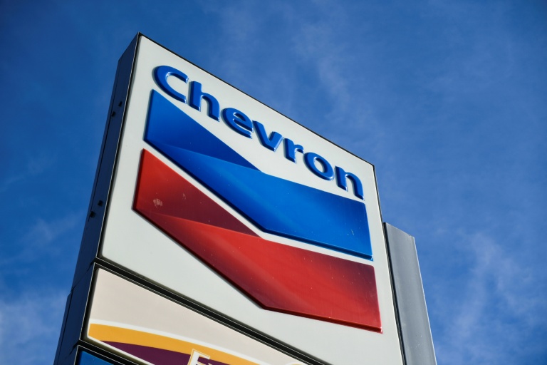 La Cour suprême américaine s'est prononcée vendredi à l'unanimité en faveur du géant pétrolier Chevron dans une affaire de pollution dans le sud du pays, une décision qui pourrait avoir des répercussions sur d'autres plaintes environnementales