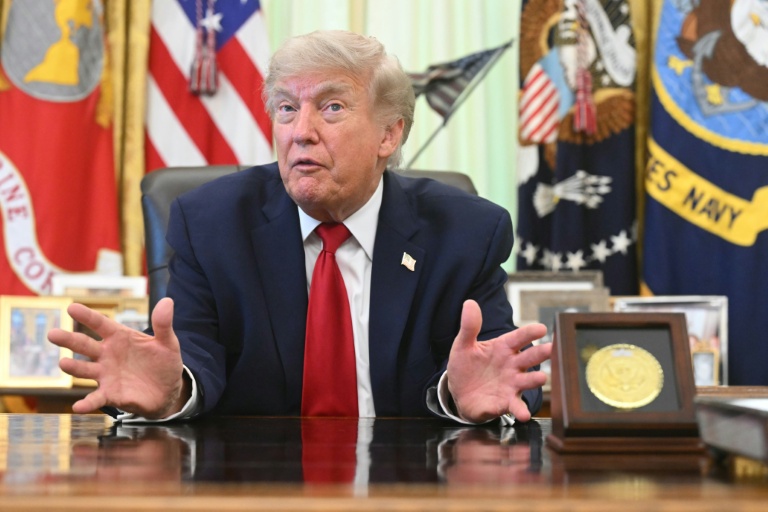 Le président américain Donald Trump dans le Bureau ovale de la Maison Blanche, le 29 juin 2026 à Washington