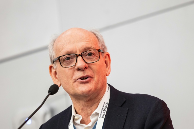 Stuart Russell, professeur à l'Université de Californie, Berkeley, Le 6 février 2025. Une voix qui pèse au sujet des risques de l'IA Stuart Russell 