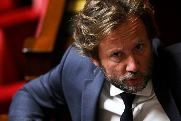 Le président du groupe socialiste à l'Assemblée nationale, Boris Vallaud, le 1er juillet 2025, à l'Assemblée nationale à Paris