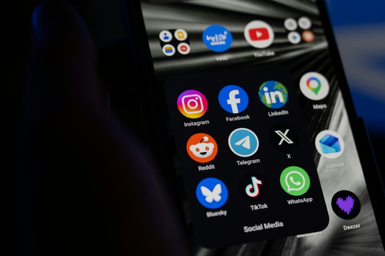 La Malaisie va obliger les principaux réseaux sociaux à vérifier l'âge des utilisateurs et interdire aux moins de 16 ans de créer des comptes, en vertu de nouvelles règles entrées en vigueur lundi