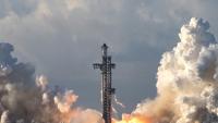 La superfusée Starship de SpaceX, au décollage sur la base Starbase, au Texas (sud), lors de son 14e vol expérimental, le 28 septembre 2026