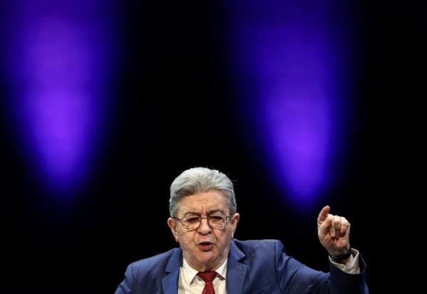 Jean-Luc Mélenchon, leader de La France Insoumise, lors d'un meeting à Lille, le 19 mars 2026