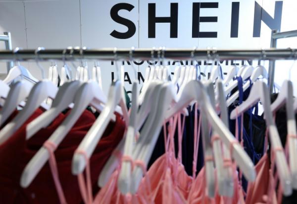 Le géant de la "fast fashion" Shein semble commencer à ressentir les premiers effets sur ses résultats des mesures réglementaires prises en Europe