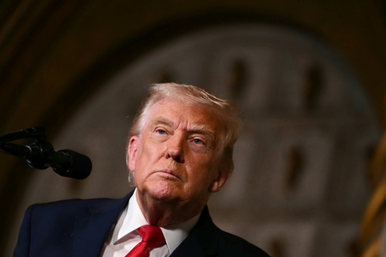 Le président américain Donald Trump dans sa résidence de Mar-a-Lago, à Palm Beach, le 22 décembre 2025 en Floride