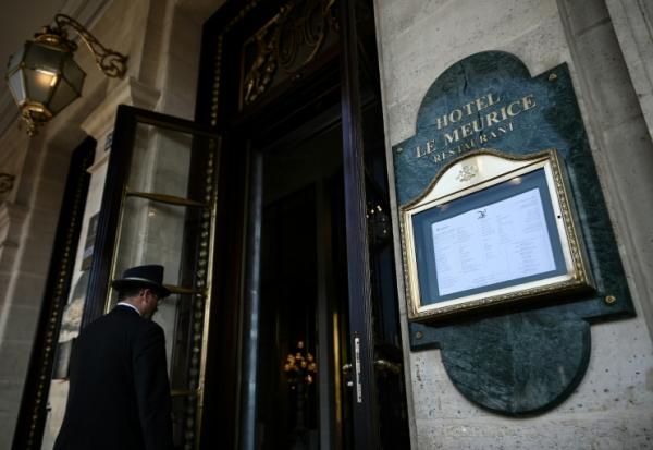 La Réserve et le Meurice, deux palaces parisiens, ont été classés mercredi parmi les meilleurs hôtels du monde, ex-aequo avec huit autres établissements de sept pays, dans le nouveau palmarès annuel de La Liste