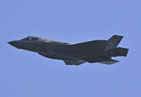 Un avion de combat américain F-35A, le 20 décembre 2025 à Porto Rico