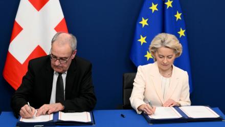 Le président de la confédération suisse Guy Parmelin et la présidente de la Commission européenne Ursula von der Leyen, le 2 mars 2026