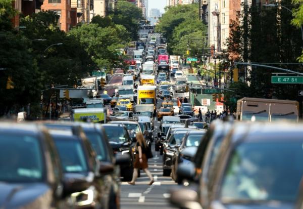 Embouteillage dans le quartier de Manhattan, le 29 juillet 2025 à New York