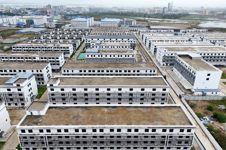 Un complexe fermé dédié à des escroqueries en ligne, géré par Jin Zi Hui Property Management,au Cambodge, le 22 septembre 2026