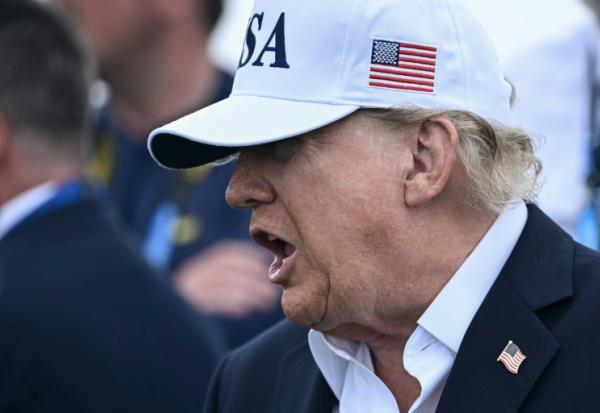 Donald Trump au Trump International Golf Links & Hotel, à Doonbeg, en Irelande, le 13 septembre 2026