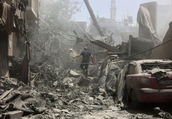 Après un bombardement israélien sur la ville de Gaza, le 31 mai 2025