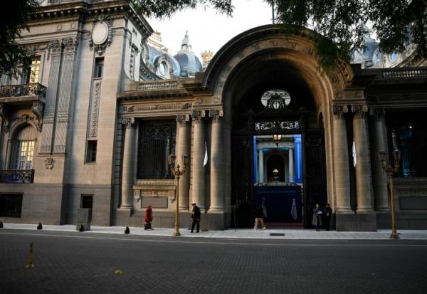 Devant le palais San Martin à Buenos Aires pendant le sommet du Mercosur, le 2 juillet 2025