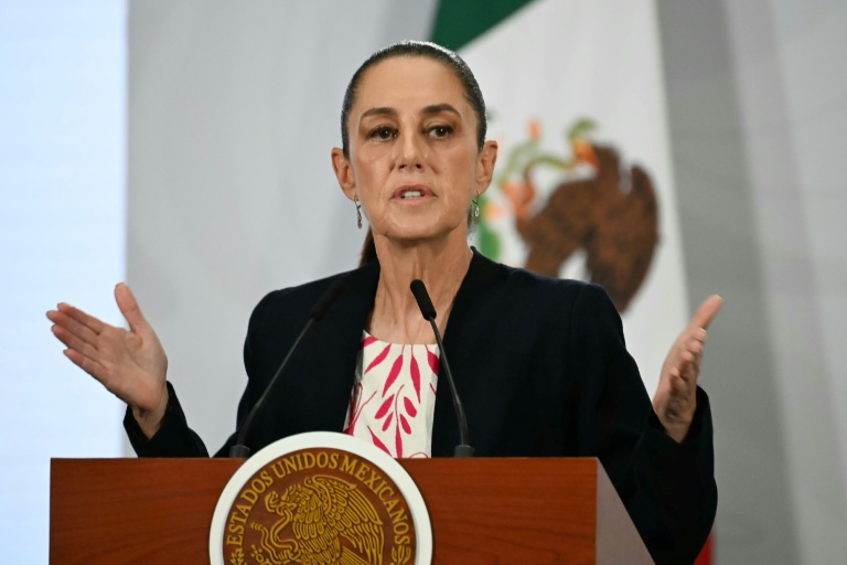 La présidente du Mexique Claudia Sheinbaum, lors de sa conférence de presse quotidienne, au Palais national de Mexico, le 6 avril 2026.