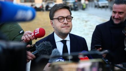 Le maire de Marseille Benoit Payan, à la sortie de la préfecture des Bouches-du-Rhône, à Marseille, le 20 novembre 2025