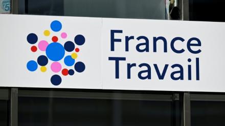 Le nombre de chômeurs inscrits à France Travail en hausse sur le dernier trimestre 2025 et sur un an