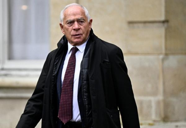 François Patriat, président du groupe macroniste au Sénat, à Matignon le 26 novembre 2024