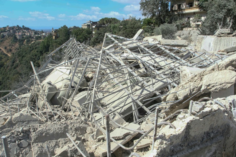 Une structure détruite  par une frappe aérienne israélienne sur le village d'Arabsalim, dans le sud du Liban, le 6 septembre 2026