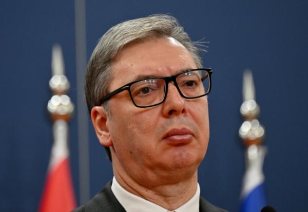 e président serbe Aleksandar Vucic a déclaré dimanche vouloir "éviter à tout prix" une "confiscation" des parts russes dans la compagnie pétrolière serbe NIS.