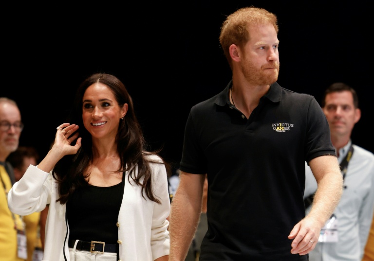 Meghan, duchesse de Sussex, et le prince Harry, duc de Sussex, arrivent aux Invictus Games 2023 à Düsseldorf, dans l'ouest de l'Allemagne, le 13 septembre 2023