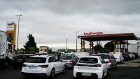 Station-service TotalEnergies à Beziers (sud de la France) le 1er octobre 2026