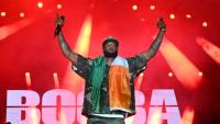 Le rappeur Booba se produit au Festival des musiques urbaines d'Anoumabo, le 30 avril 2023 à Abidjan