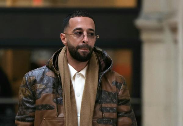 Le rappeur Naps, de son vrai nom Nabil Boukhobza, arrive au tribunal de Paris, le 16 février 2026