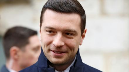 Le président du Rassemblement national Jordan Bardella lors d'un déplacement à Provins, en Seine-et-Marne, le 21 février 2026 