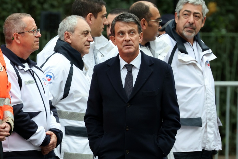 Manuel Valls arrive à la cérémonie d'hommage aux victimes du 13-Novembre au Bataclan, le 13 novembre 2025