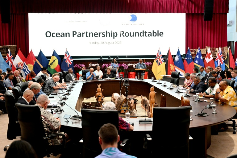 Les dirigeants des îles du Pacifique participent à la table ronde du Partenariat pour l’océan à Koror, aux Palaos, le 30 août 2026, en prélude à la 55e réunion des dirigeants du Forum des îles du Pacifique