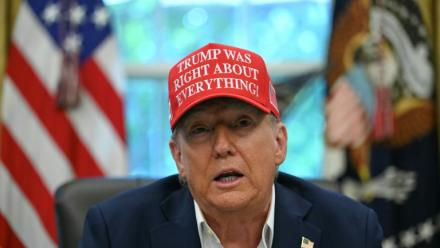 Donald Trump dans le Bureau ovale  à Washington, le 22 août 2025