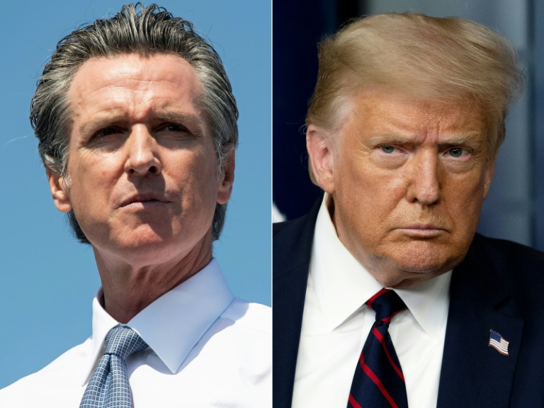 Le gouverneur démocrate de Californie Gavin Newsom (G) s'affiche en principal opposant au président Donald Trump